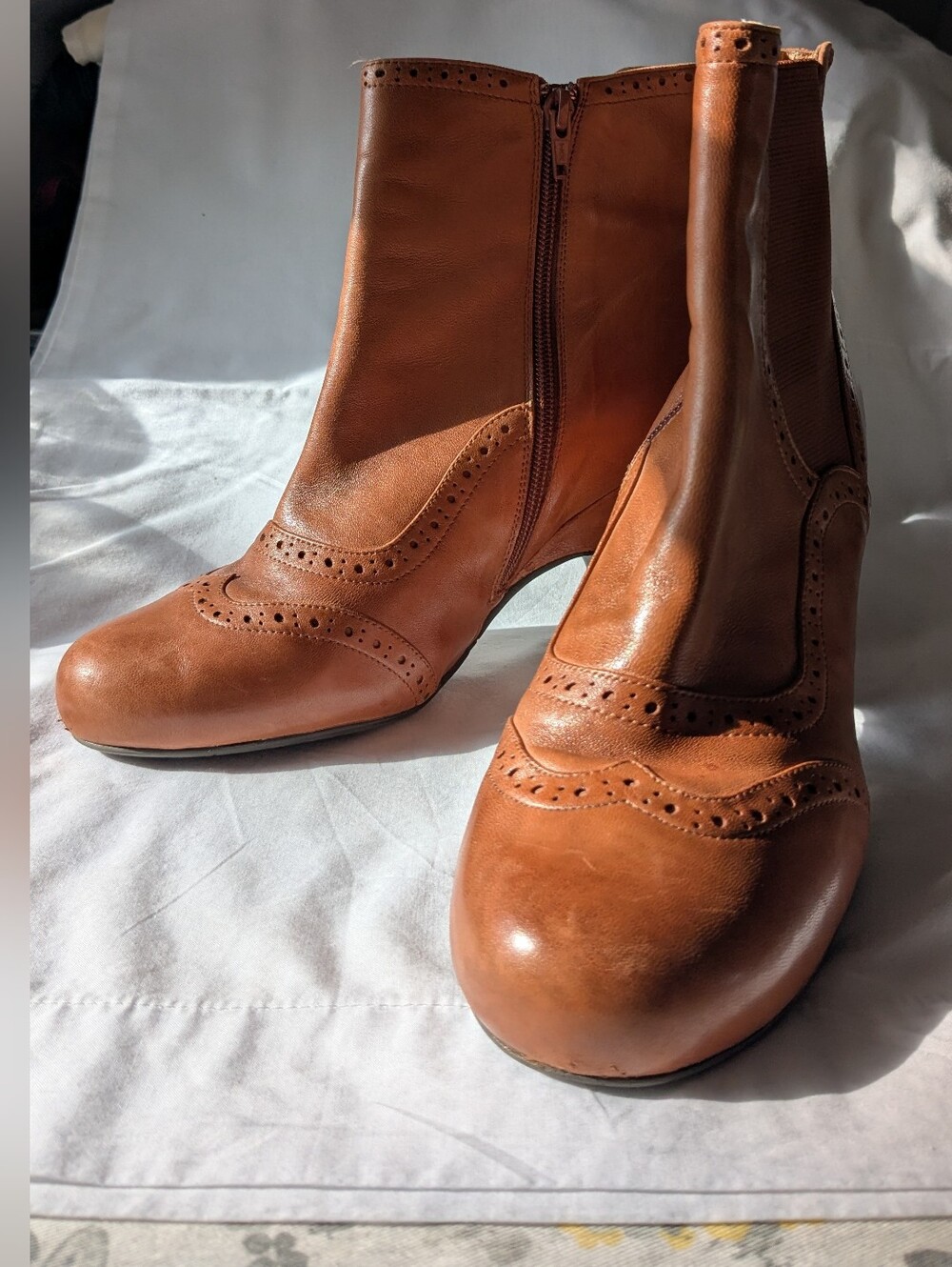 Miz Mooz Cognac Leather Brogue Wingtip Ankle Boots Side Zip 6